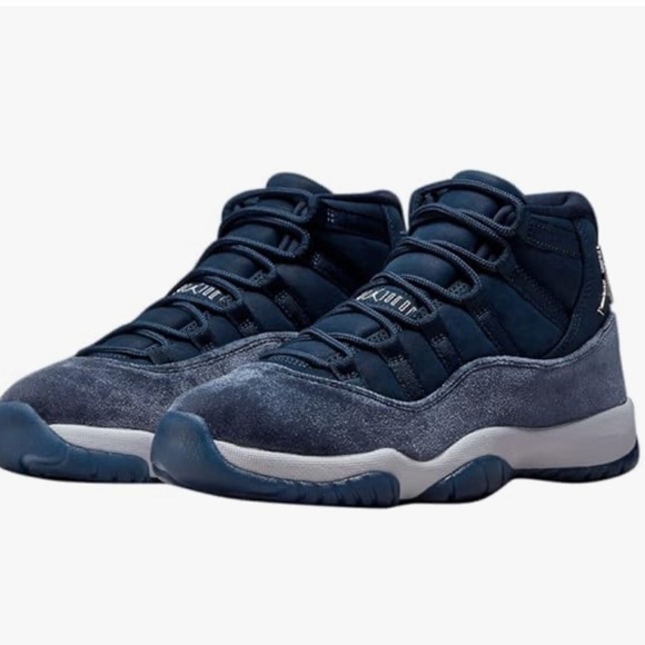 New WMNS JORDAN 11 RETRO 'MIDNIGHT NAVY VELVET' - Picture 1 of 16
